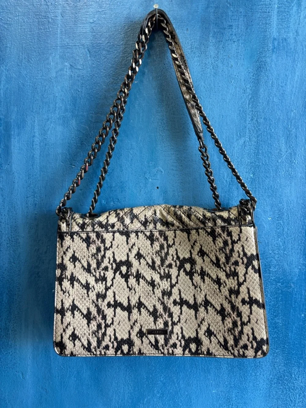 Woven Black and Cream Chain Shoulder Bag